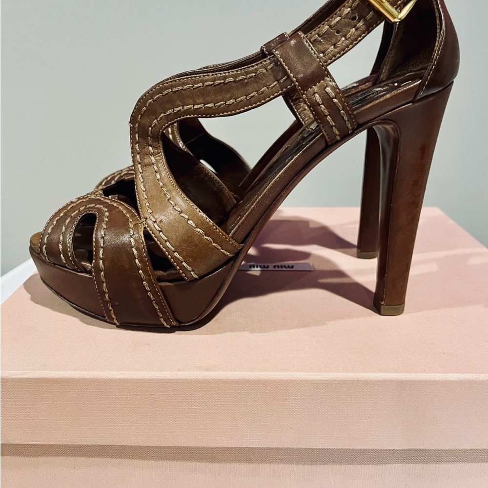 Gorgeous Miu Miu Heel - image 2